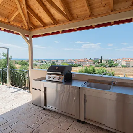 Oasis By Pro - Nea Halkidiki Villa *